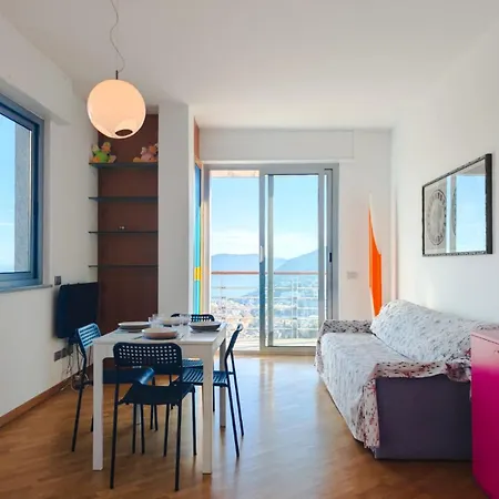 Hostdomus - Range Free Box Near The Center Alassio