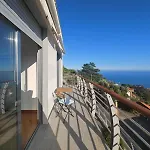 Hostdomus - Range Free Box Near The Center * Alassio