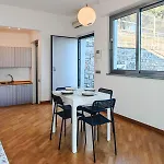 Hostdomus - Range Free Box Near The Center * Alassio