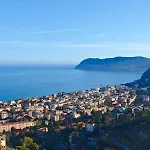 Hostdomus - Range Free Box Near The Center Alassio