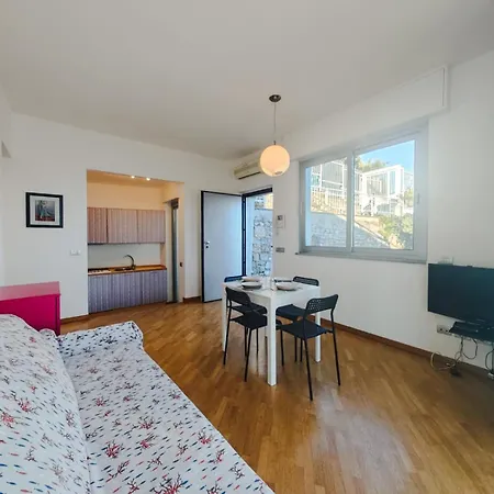 Apartman Hostdomus - Range Free Box Near The Center