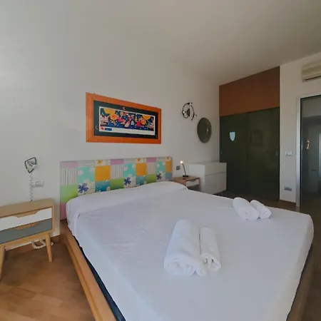 Apartman Hostdomus - Range Free Box Near The Center *