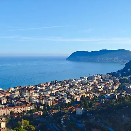 Hostdomus - Range Free Box Near The Center Alassio