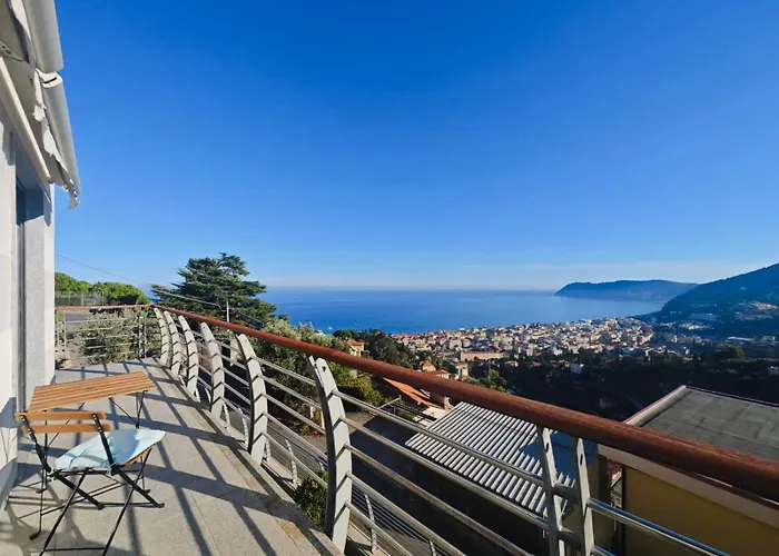 Hostdomus - Range Free Box Near The Center Alassio