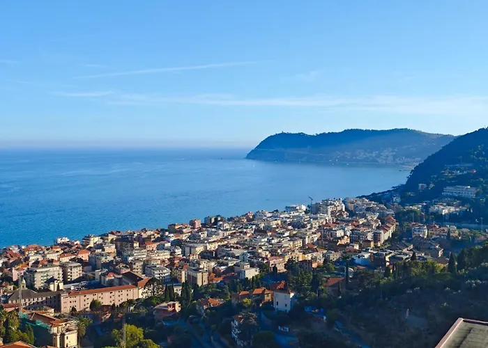 Hostdomus - Range Free Box Near The Center Alassio