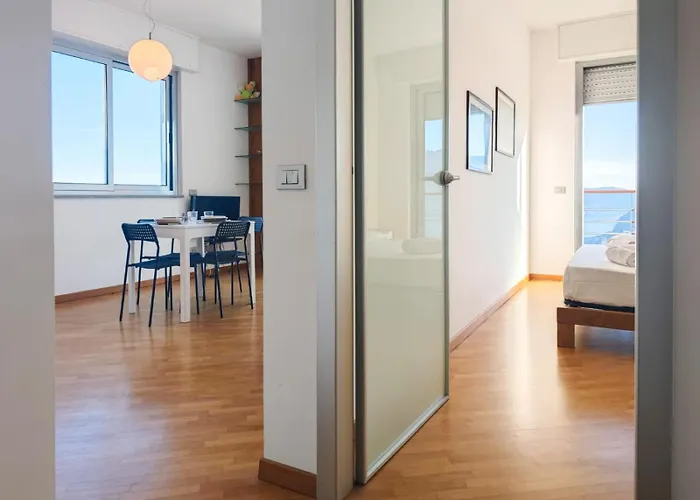 Apartamento Hostdomus - Range Free Box Near The Center Alassio
